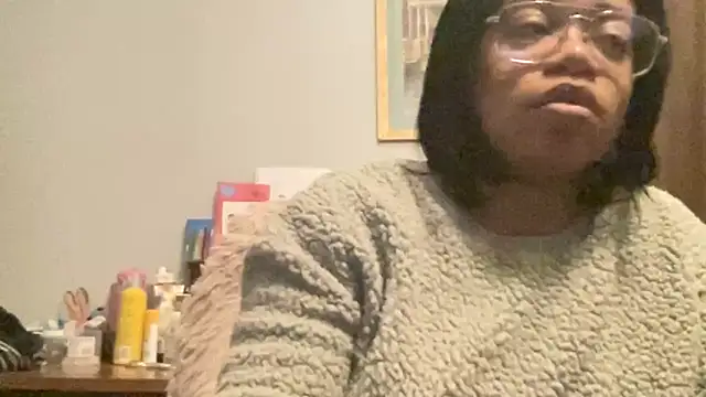 MommyConfident online show from 5, 1, 2026