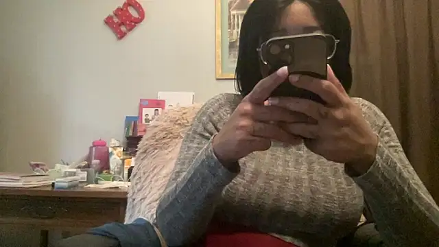 MommyConfident online show from 22, 12, 2025