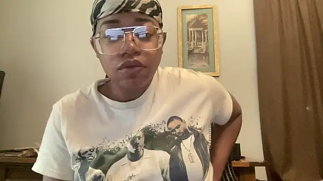 MommyConfident online show from 16, 11, 2025