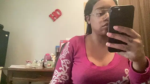 MommyConfident online show from 29, 11, 2025