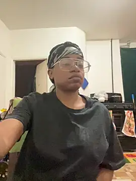 MommyConfident online show from 27, 1, 2025