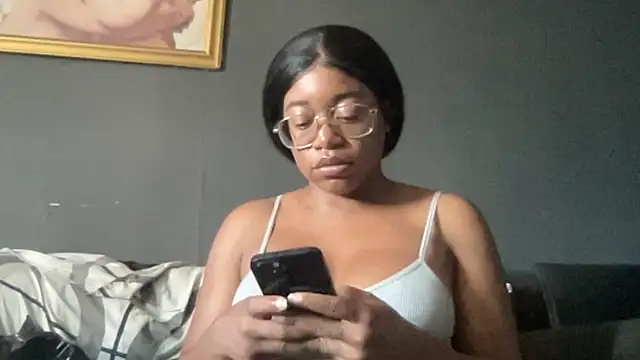 MommyConfident online show from 28, 9, 2025