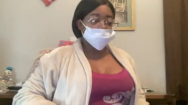 MommyConfident online show from 6, 11, 2025