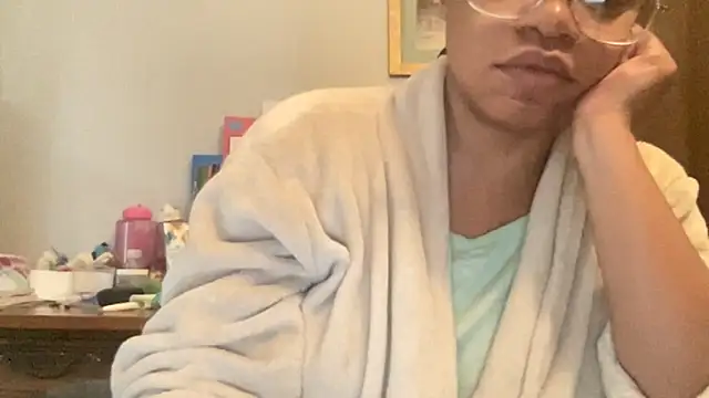 MommyConfident online show from 24, 11, 2025