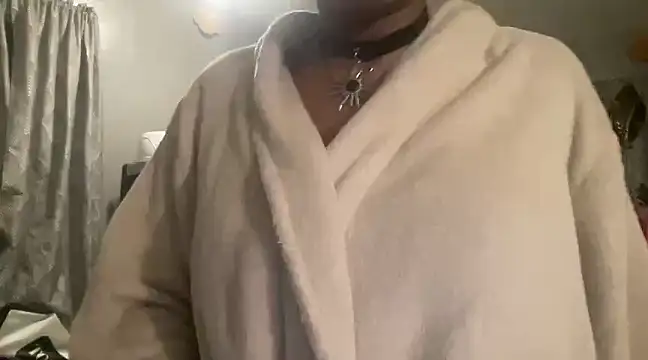 MommyConfident online show from 21, 2, 2025