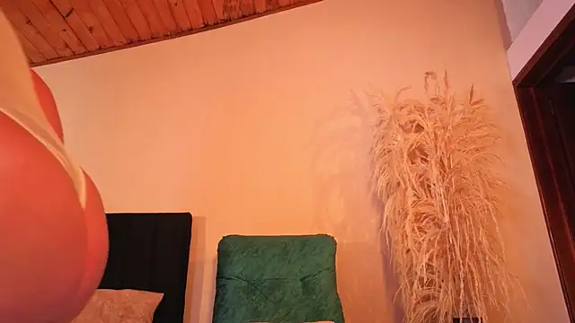 Devil Sara online show from 25, 10, 2025