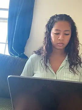 VanessaBling online show from 8, 11, 2025