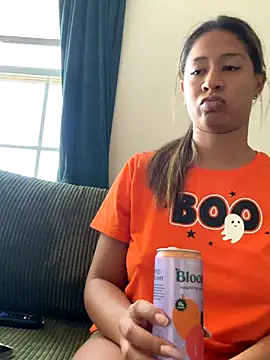 VanessaBling online show from 11, 10, 2025