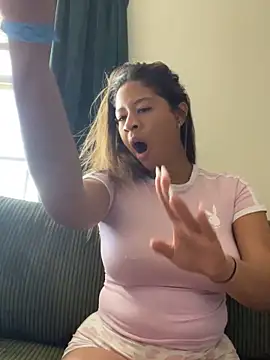 VanessaBling online show from 28, 9, 2025