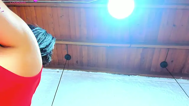 Snapshot of emiily_s chatting on 5, 10, 2025 emiily s online show from 5, 10, 2025