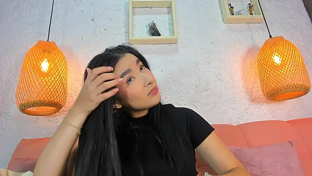 Snapshot of emiily_s chatting on 27, 11, 2025 emiily s online show from 27, 11, 2025