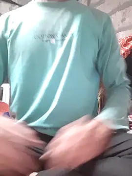 Snapshot of Burhade-- chatting on 7, 1, 2026 Burhade-- online show from 7, 1, 2026