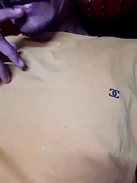 Snapshot of Burhade-- chatting on 29, 10, 2025 Burhade-- online show from 29, 10, 2025