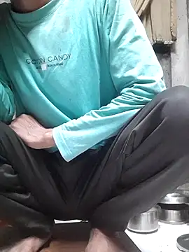 Snapshot of Burhade-- chatting on 22, 11, 2025 Burhade-- online show from 22, 11, 2025