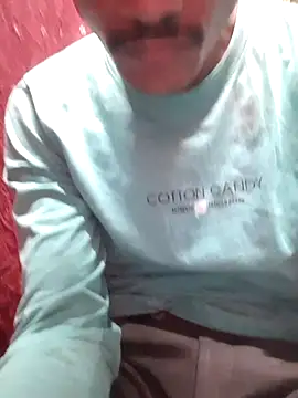 Snapshot of Burhade-- chatting on 17, 11, 2025 Burhade-- online show from 17, 11, 2025