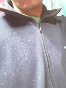 Snapshot of Burhade-- chatting on 17, 12, 2025 Burhade-- online show from 17, 12, 2025