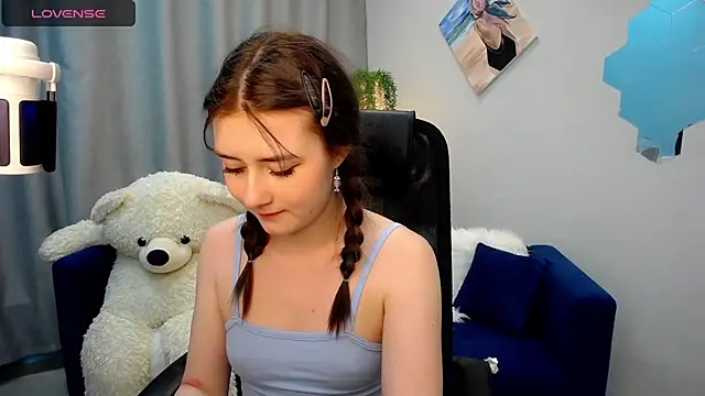 Tweet88 online show from 5, 3, 2025