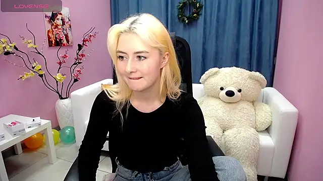 Tweet88 online show from 25, 12, 2024