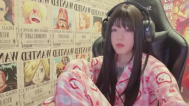 Snapshot of SNAKEgirlQAQ chatting on 5, 6, 2026 SNAKEgirlQAQ online show from 5, 6, 2026