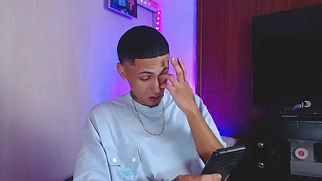 Liam lee online show from 28, 11, 2025