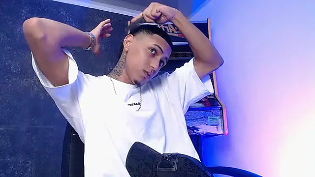 Liam lee online show from 1, 3, 2025