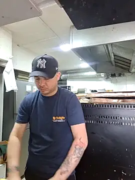 Victorjose3030 online show from 18, 10, 2025