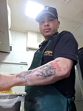 Victorjose3030 online show from 3, 10, 2025