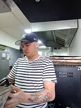 Victorjose3030 online show from 21, 10, 2025