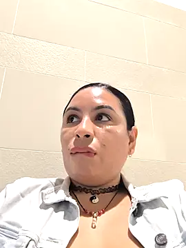 Francesca ferrari online show from 6, 10, 2025