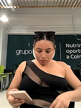 Francesca ferrari online show from 22, 3, 2025