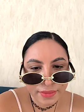 Francesca ferrari online show from 25, 10, 2025