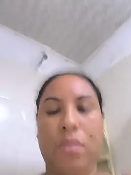 Francesca ferrari online show from 20, 5, 2026