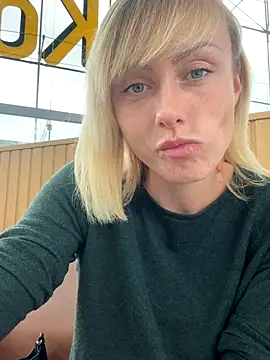 haileyhope  online show from 13, 9, 2025