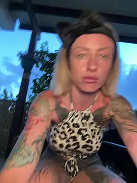 haileyhope  online show from 19, 6, 2026