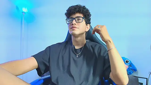 TylerWhite  online show from 24, 9, 2025