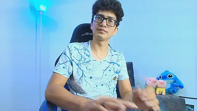 TylerWhite  online show from 18, 9, 2025