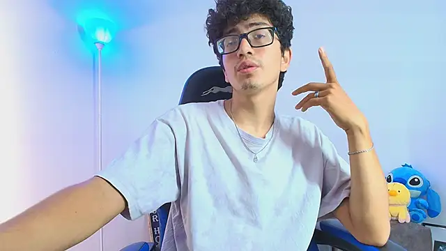 TylerWhite  online show from 4, 10, 2025