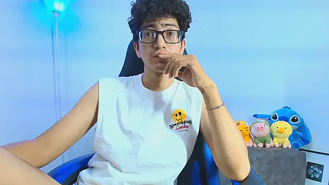 TylerWhite  online show from 30, 9, 2025