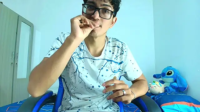 TylerWhite  online show from 22, 3, 2025