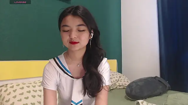 Shy Kira online show from 15, 6, 2026