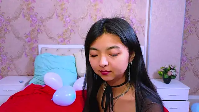 Shy Kira online show from 2, 2, 2025