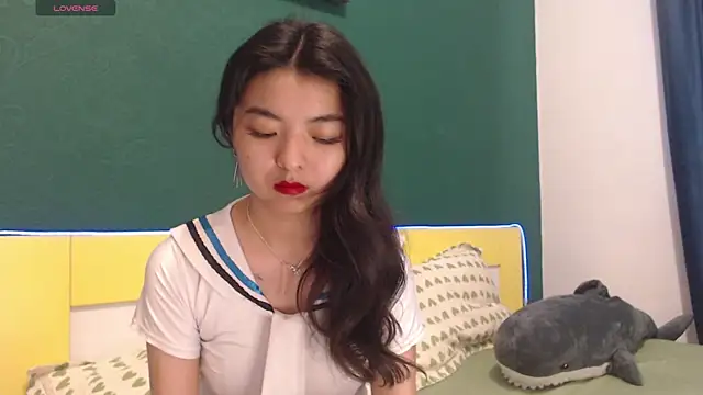 Shy Kira online show from 12, 6, 2026