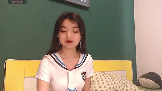 Shy Kira online show from 25, 6, 2026