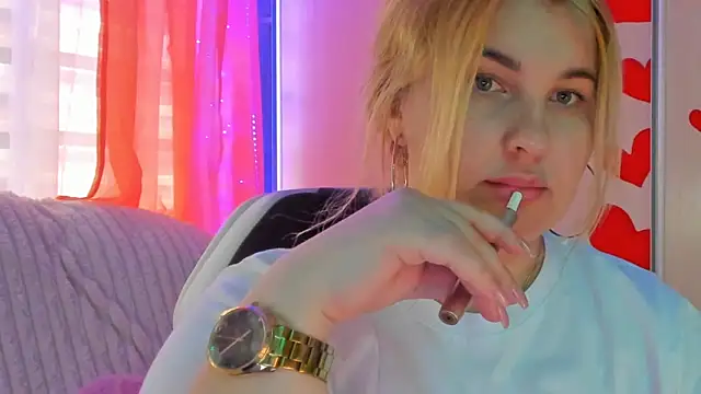 CoraSwon online show from 14, 3, 2025