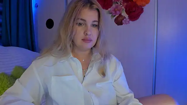 CoraSwon online show from 4, 10, 2025