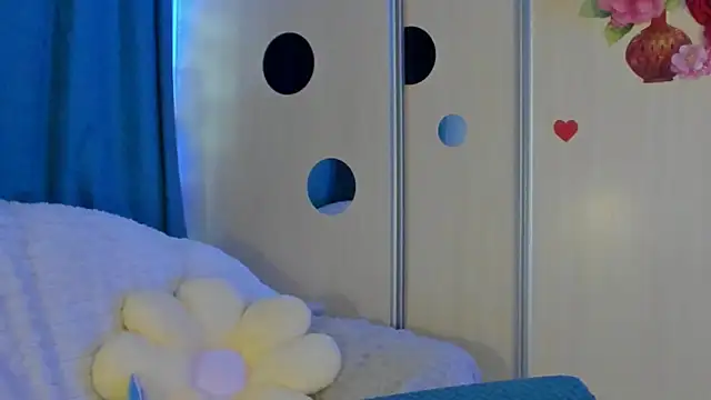 CoraSwon online show from 24, 9, 2025