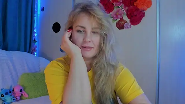 CoraSwon online show from 24, 9, 2025