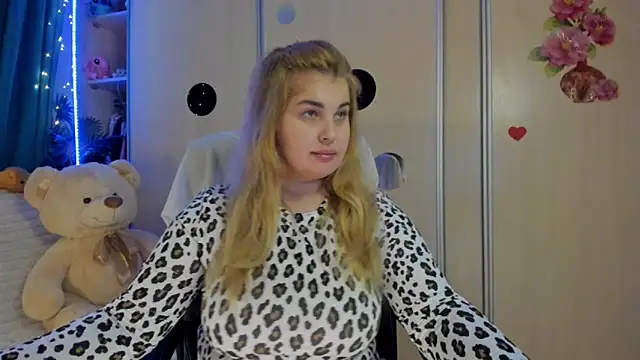 CoraSwon online show from 2, 3, 2026