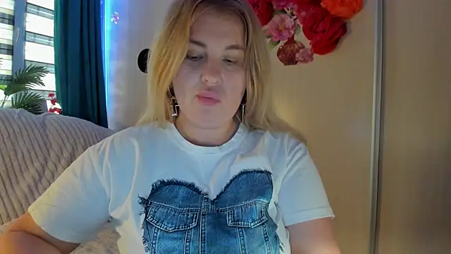 CoraSwon online show from 20, 10, 2025