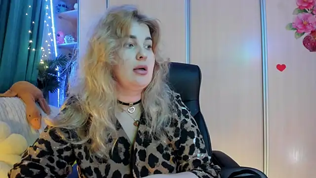 CoraSwon online show from 25, 2, 2026